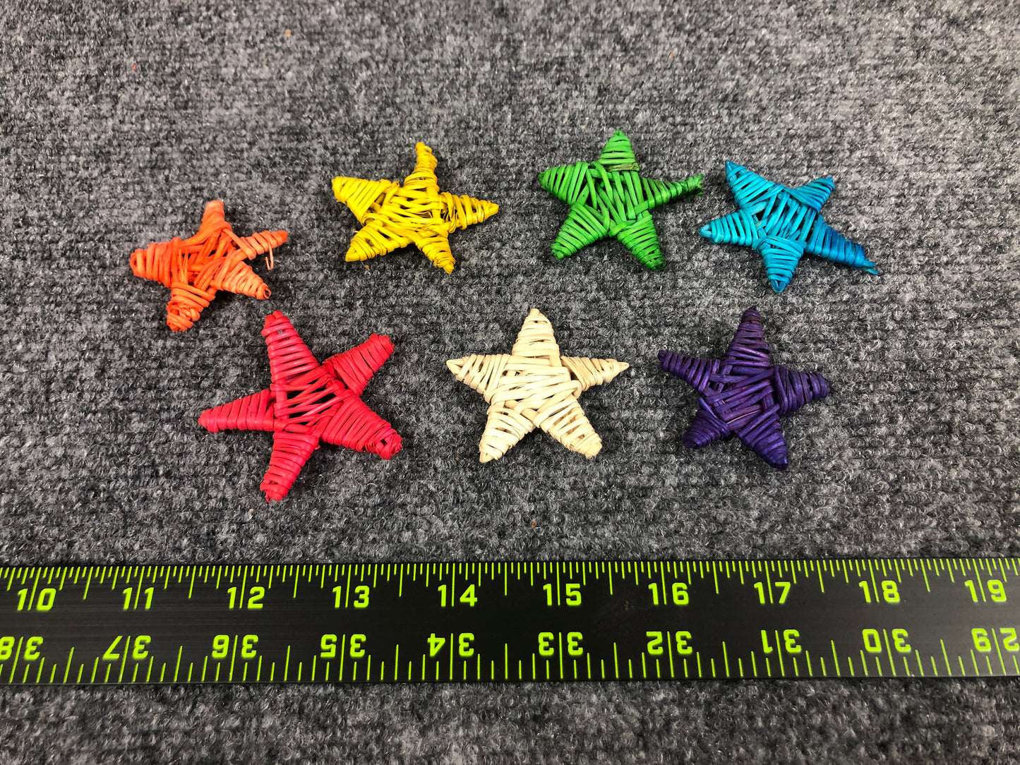 4115  Woven Vine Star - Mini